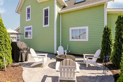 10472 Lower Garden Way Zionsville IN 46077