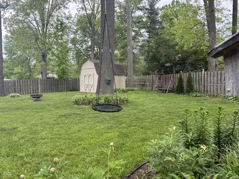1525 South Drive Columbus IN 47201