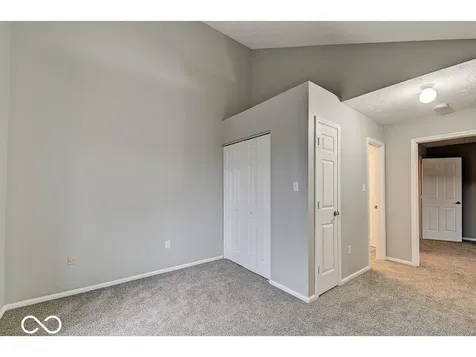 7976 Valley Farms Court Indianapolis IN 46214