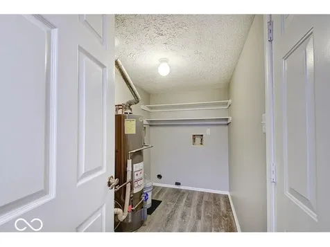 7976 Valley Farms Court Indianapolis IN 46214