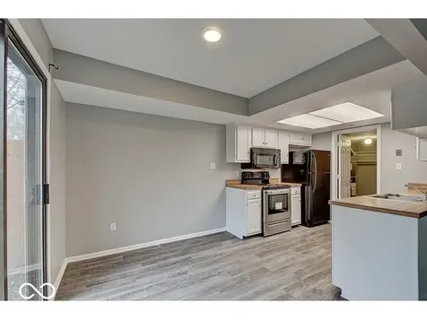 7976 Valley Farms Court Indianapolis IN 46214