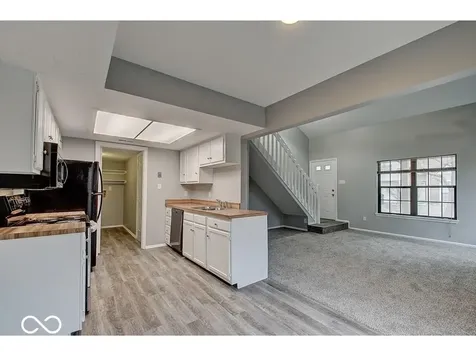 7976 Valley Farms Court Indianapolis IN 46214