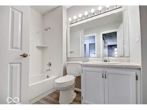 7976 Valley Farms Court Indianapolis IN 46214