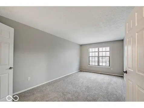 7976 Valley Farms Court Indianapolis IN 46214