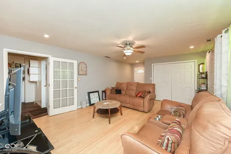 4930 E 78th Street Indianapolis IN 46250
