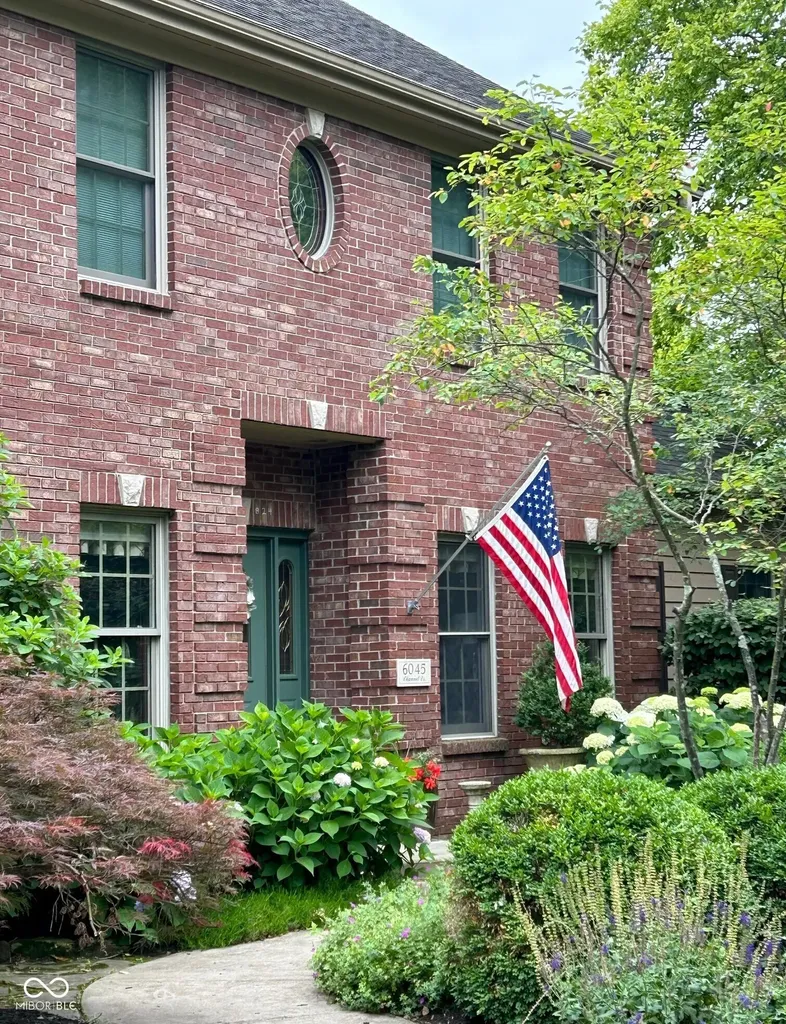 Columbus IN, 6045 Channel Drive