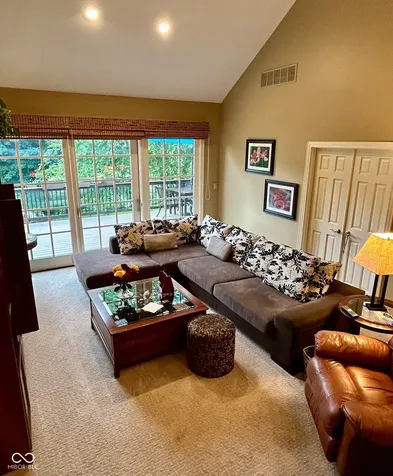 6045 Channel Drive Columbus IN 47201