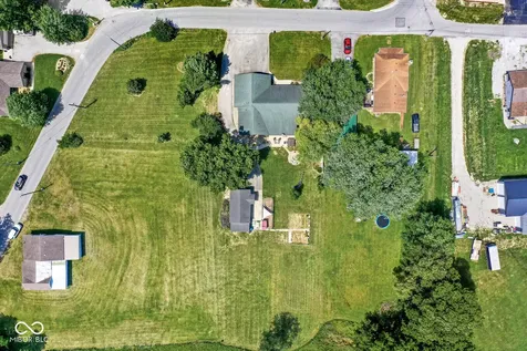 239 Bloomington Pike Morgantown IN 46160