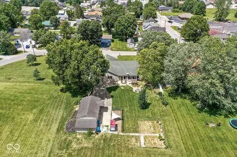239 Bloomington Pike Morgantown IN 46160