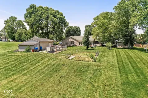 239 Bloomington Pike Morgantown IN 46160