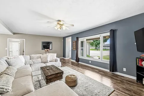 239 Bloomington Pike Morgantown IN 46160