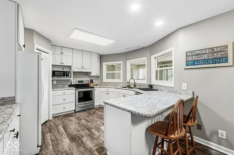 239 Bloomington Pike Morgantown IN 46160