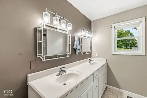 239 Bloomington Pike Morgantown IN 46160