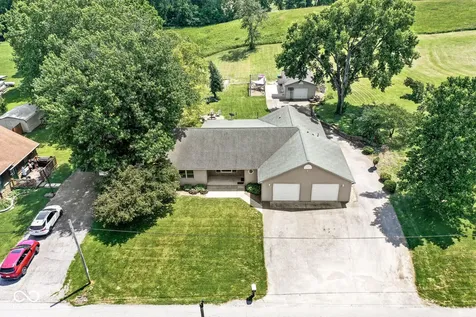 239 Bloomington Pike Morgantown IN 46160