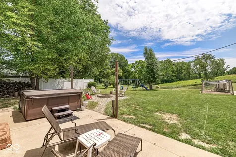 239 Bloomington Pike Morgantown IN 46160