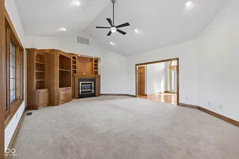 675 N Auburn Ridge Drive Linton IN 47441