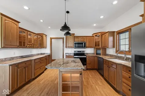 675 N Auburn Ridge Drive Linton IN 47441
