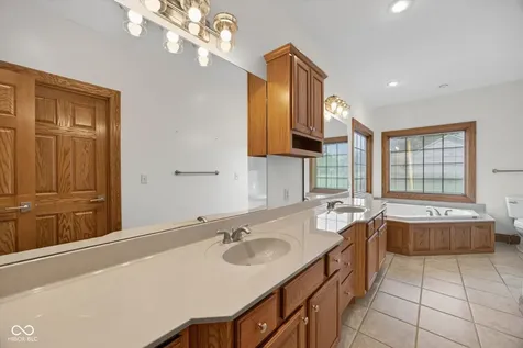 675 N Auburn Ridge Drive Linton IN 47441