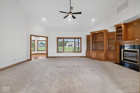 675 N Auburn Ridge Drive Linton IN 47441