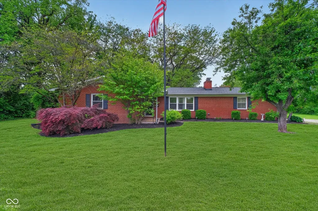 16566 Gray Road Westfield IN 46062