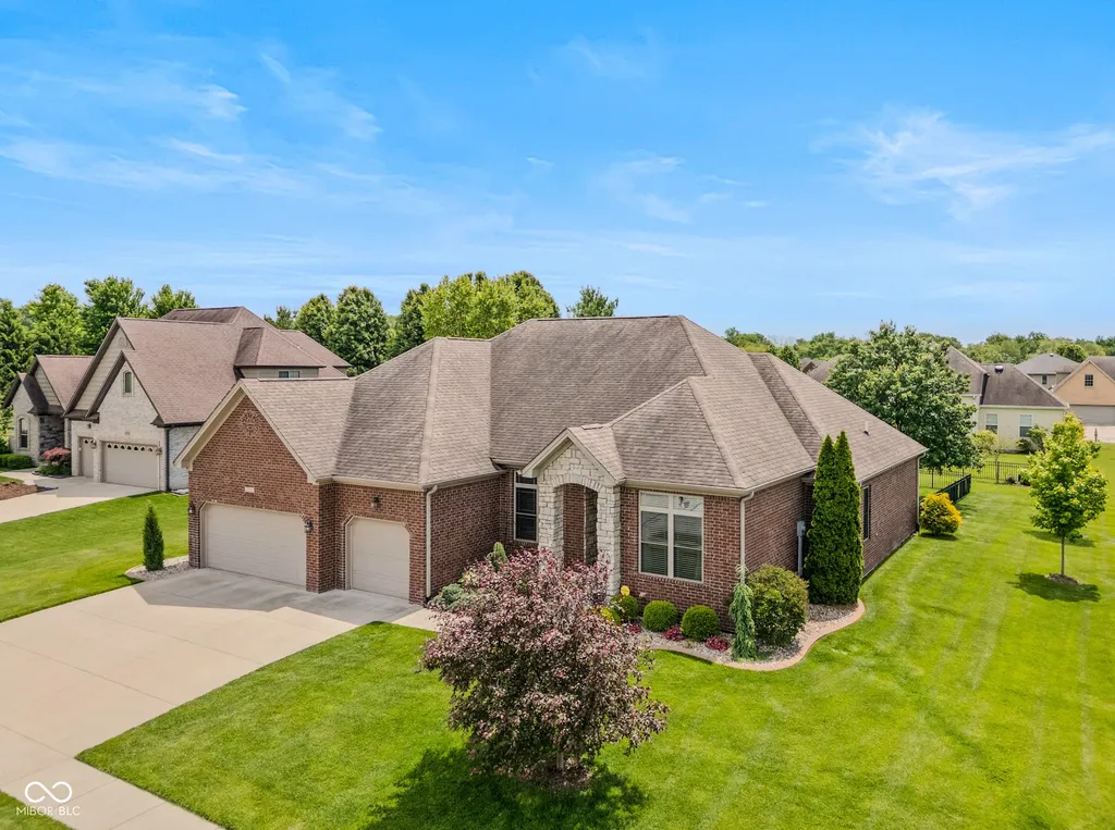 3831 Sycamore Bend Court Columbus IN 47203