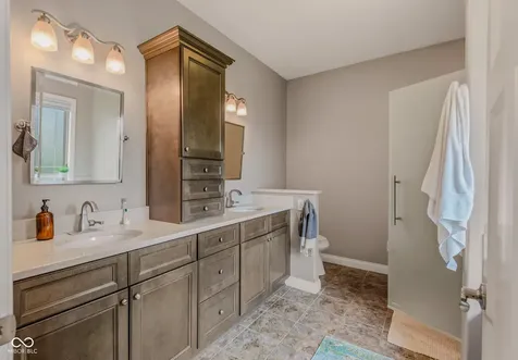 3831 Sycamore Bend Court Columbus IN 47203