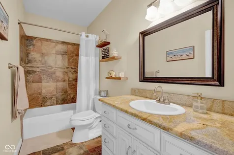 3831 Sycamore Bend Court Columbus IN 47203
