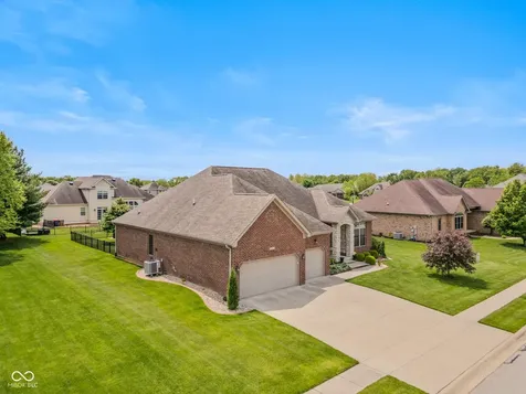 3831 Sycamore Bend Court Columbus IN 47203