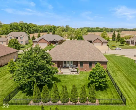 3831 Sycamore Bend Court Columbus IN 47203