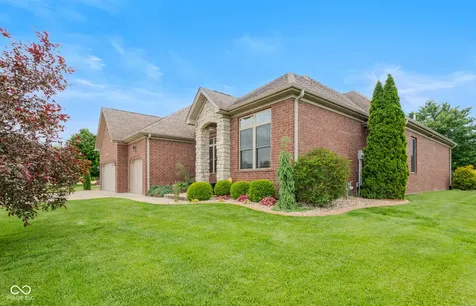 3831 Sycamore Bend Court Columbus IN 47203