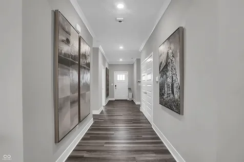 2367 Red Squirrel Way Zionsville IN 46077