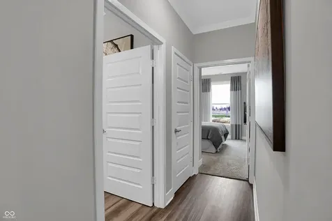 2367 Red Squirrel Way Zionsville IN 46077
