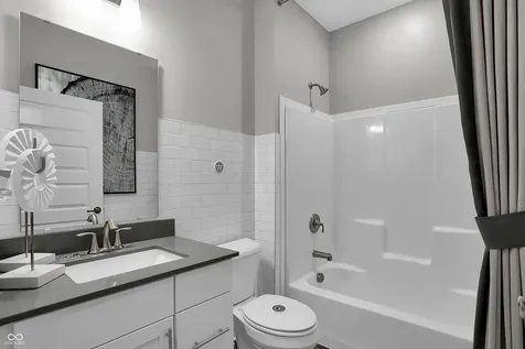 2367 Red Squirrel Way Zionsville IN 46077