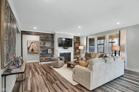 2367 Red Squirrel Way Zionsville IN 46077