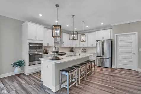2367 Red Squirrel Way Zionsville IN 46077