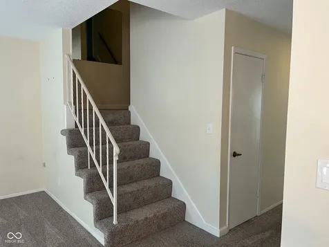 4227 Greenway Drive Indianapolis IN 46220