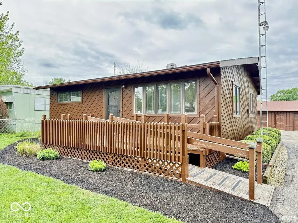 509 N Waldemere Avenue Muncie IN 47303