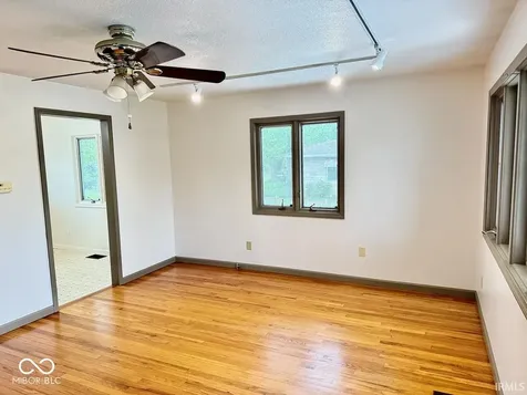 509 N Waldemere Avenue Muncie IN 47303