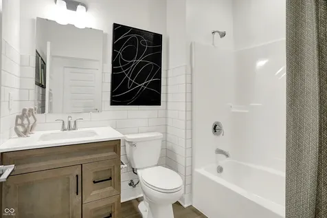 2381 Red Squirrel Way Zionsville IN 46077