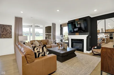 2381 Red Squirrel Way Zionsville IN 46077