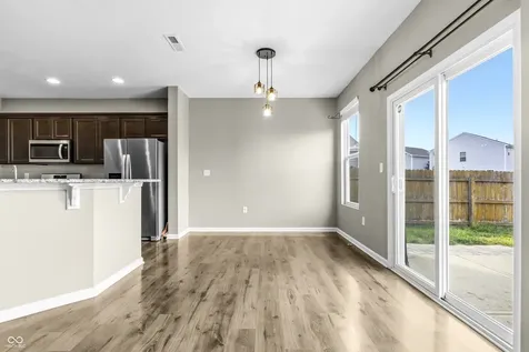 2064 Shadow Creek Boulevard Columbus IN 47201
