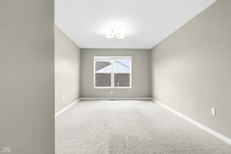 2064 Shadow Creek Boulevard Columbus IN 47201