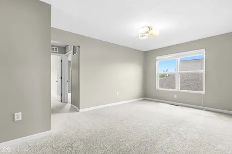2064 Shadow Creek Boulevard Columbus IN 47201