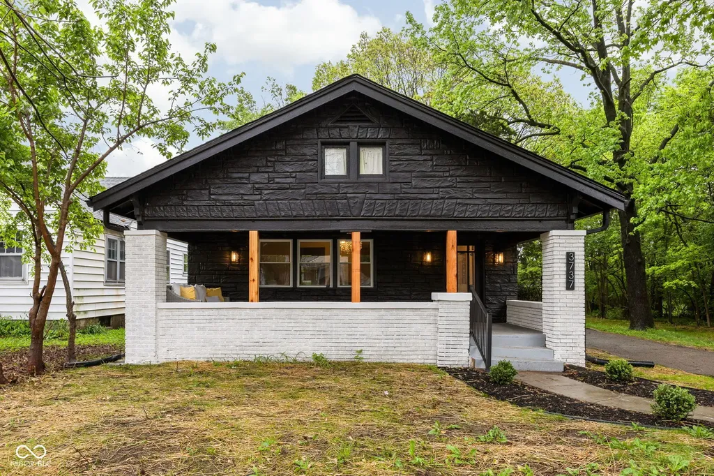 3737 Hillside Avenue Indianapolis IN 46218