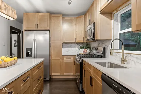 3737 Hillside Avenue Indianapolis IN 46218