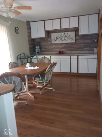 120 W Banta Road Indianapolis IN 46217