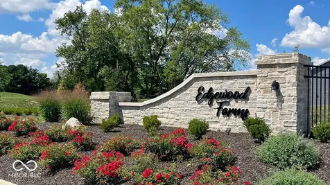 8967 Blue Hill Street Indianapolis IN 46239