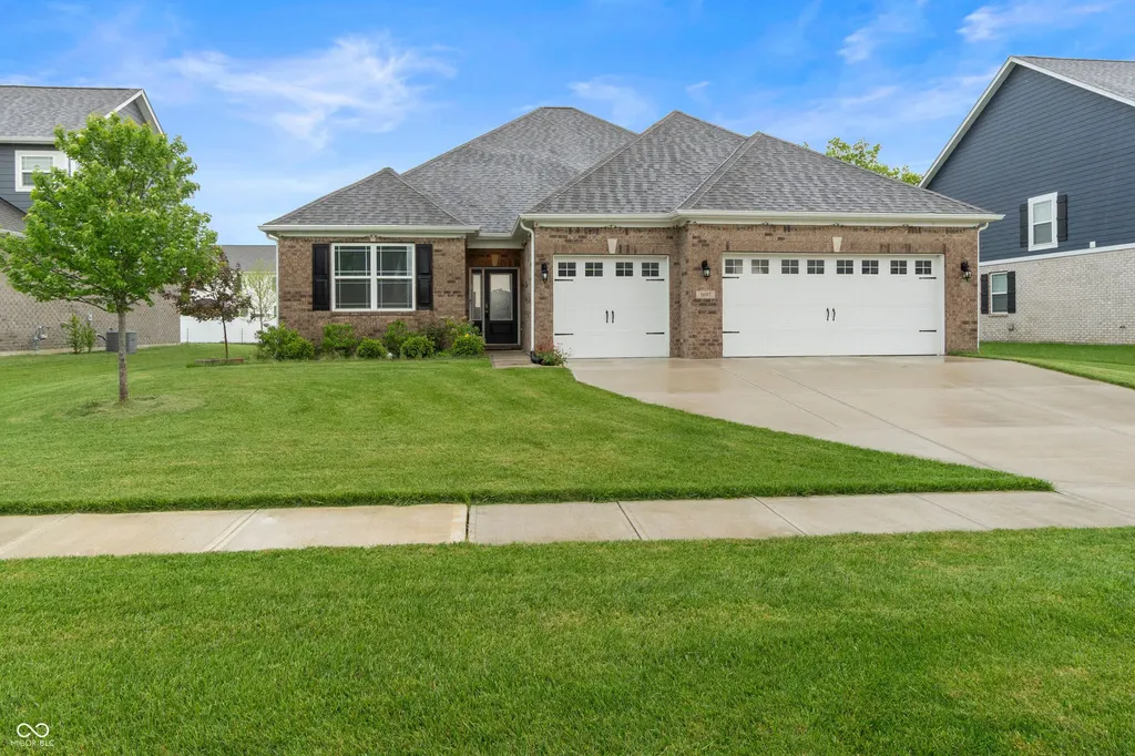 1697 Pelham Drive Greenwood IN 46143
