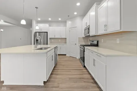 1697 Pelham Drive Greenwood IN 46143