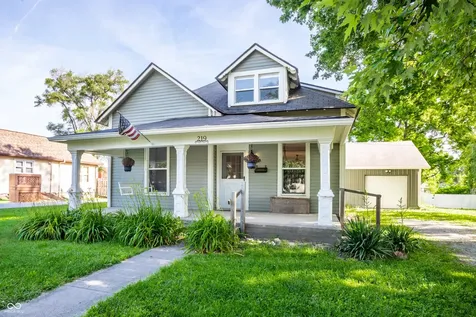 219 W Garden Street Fortville IN 46040